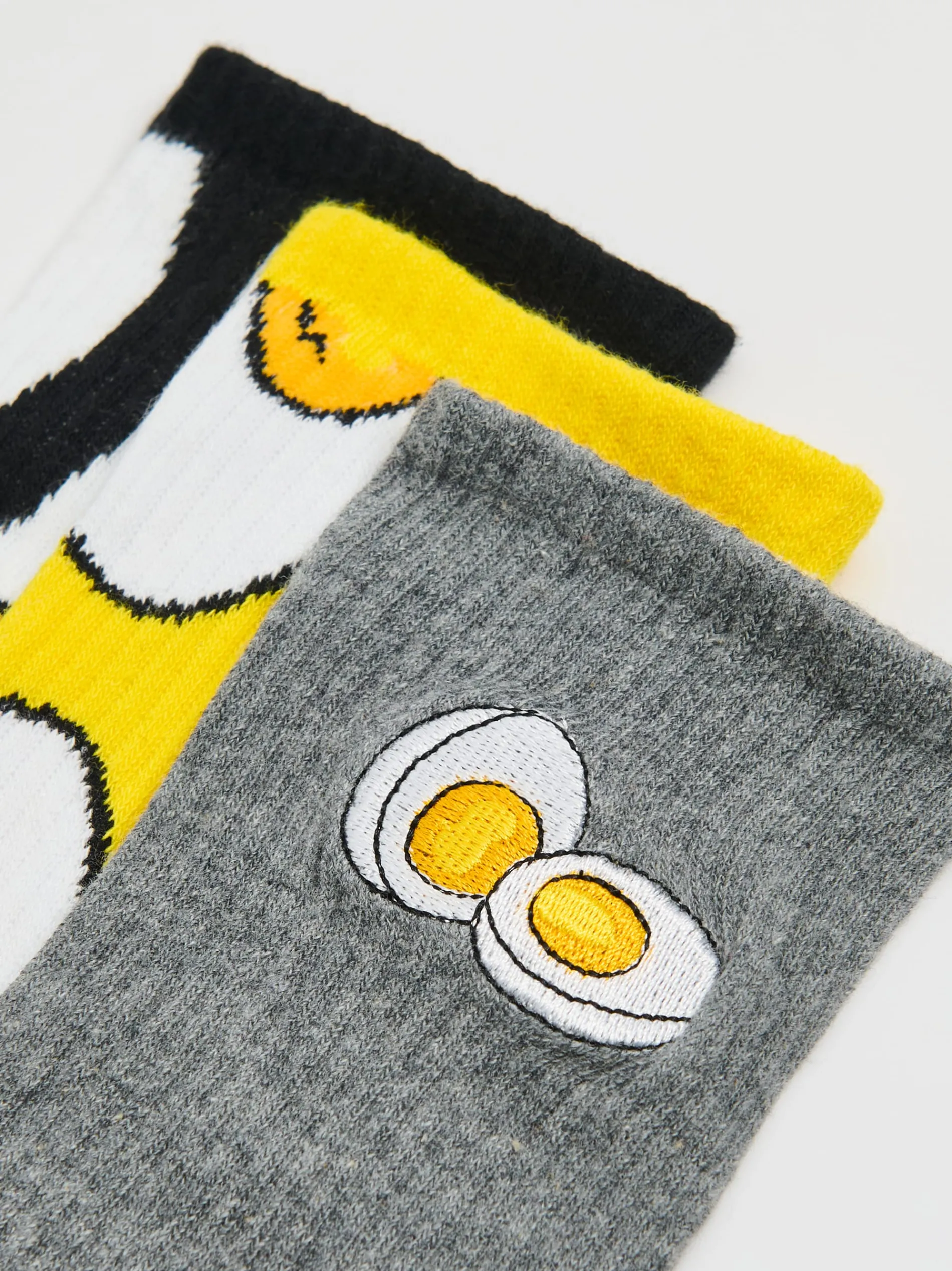 Cropp Skarpetki*3 pack skarpet z motywem jajek