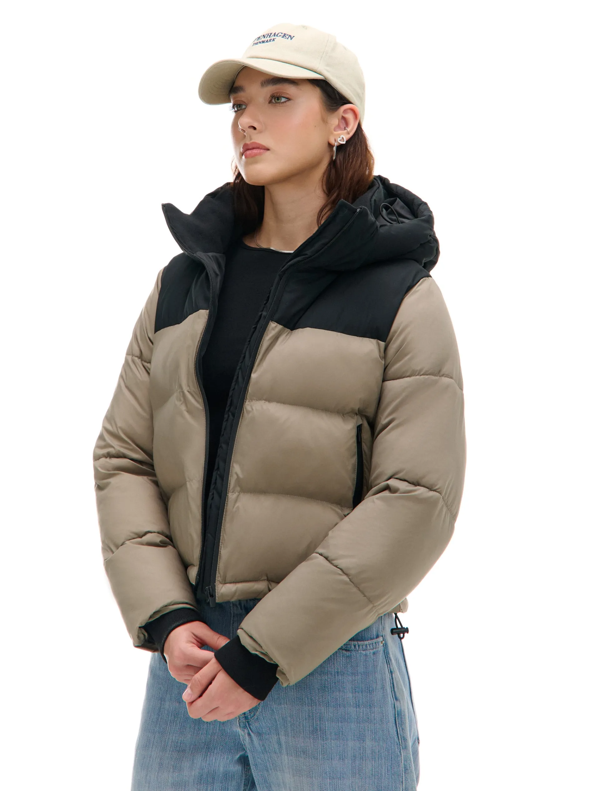 Cropp Kurtki, Płaszcze*Beżowa kurtka puffer z czarnym karczkiem