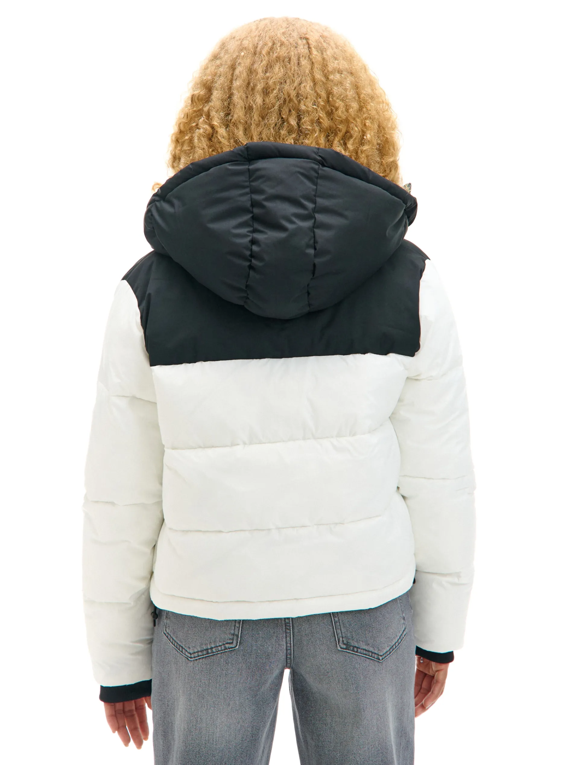 Cropp Kurtki, Płaszcze*Biała kurtka puffer z czarnym karczkiem