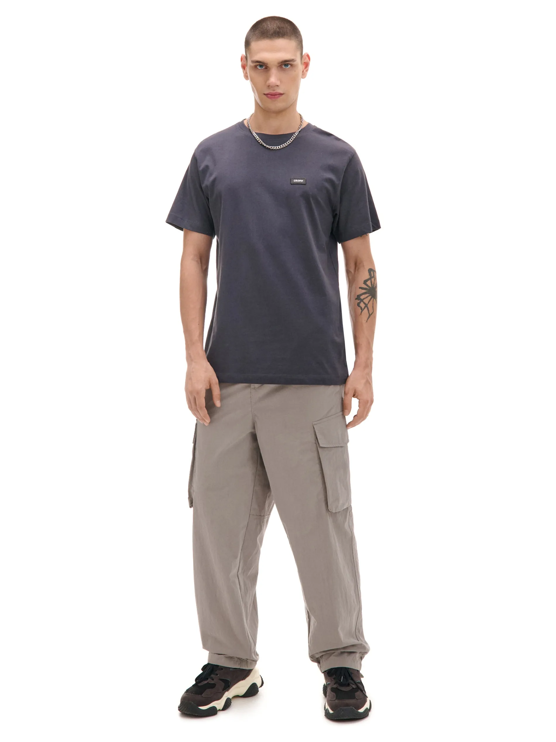 Cropp Koszulki*Ciemno t-shirt z aplikacją