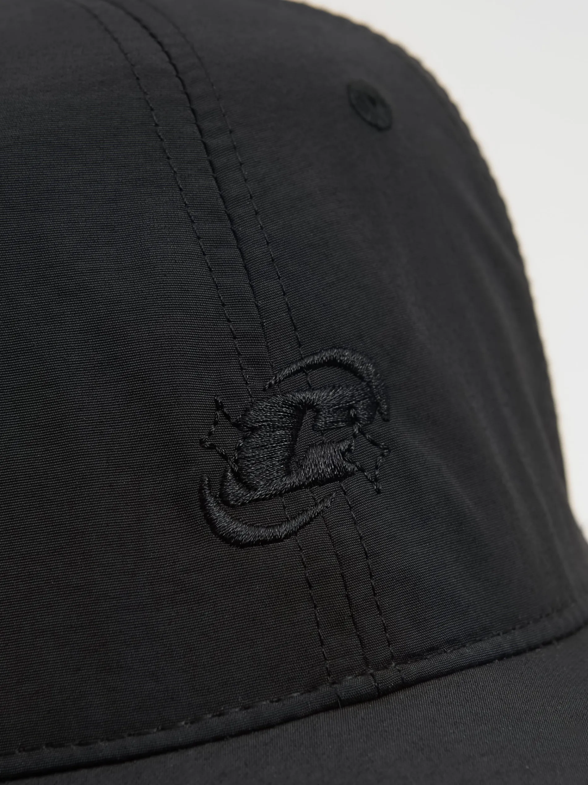 Cropp Czapki*Czarna czapka z daszkiem