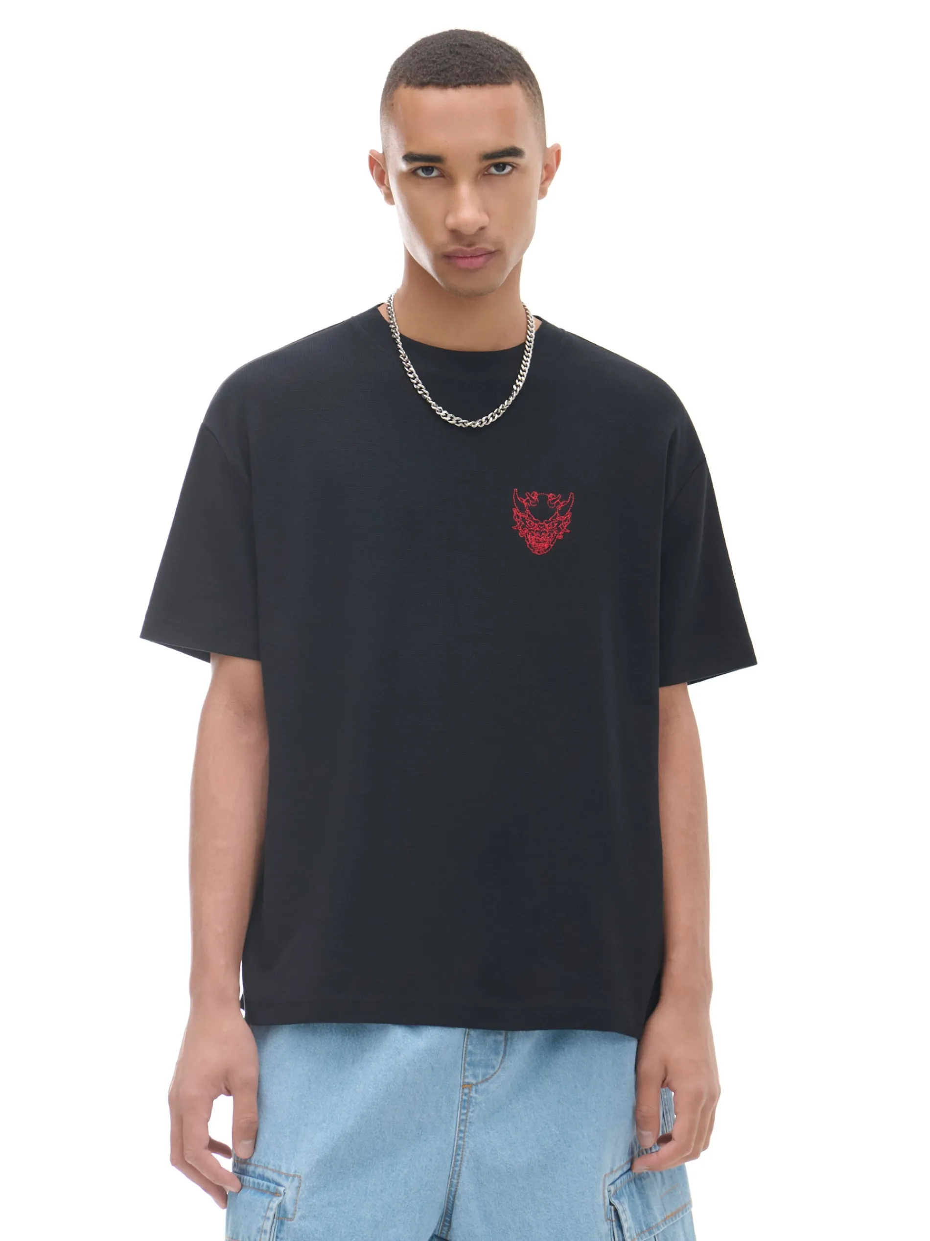 Cropp Koszulki*Czarna koszulka z naszywką