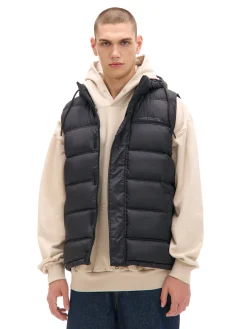 Cropp Kurtki, Płaszcze*Czarna pikowana kamizelka z kapturem