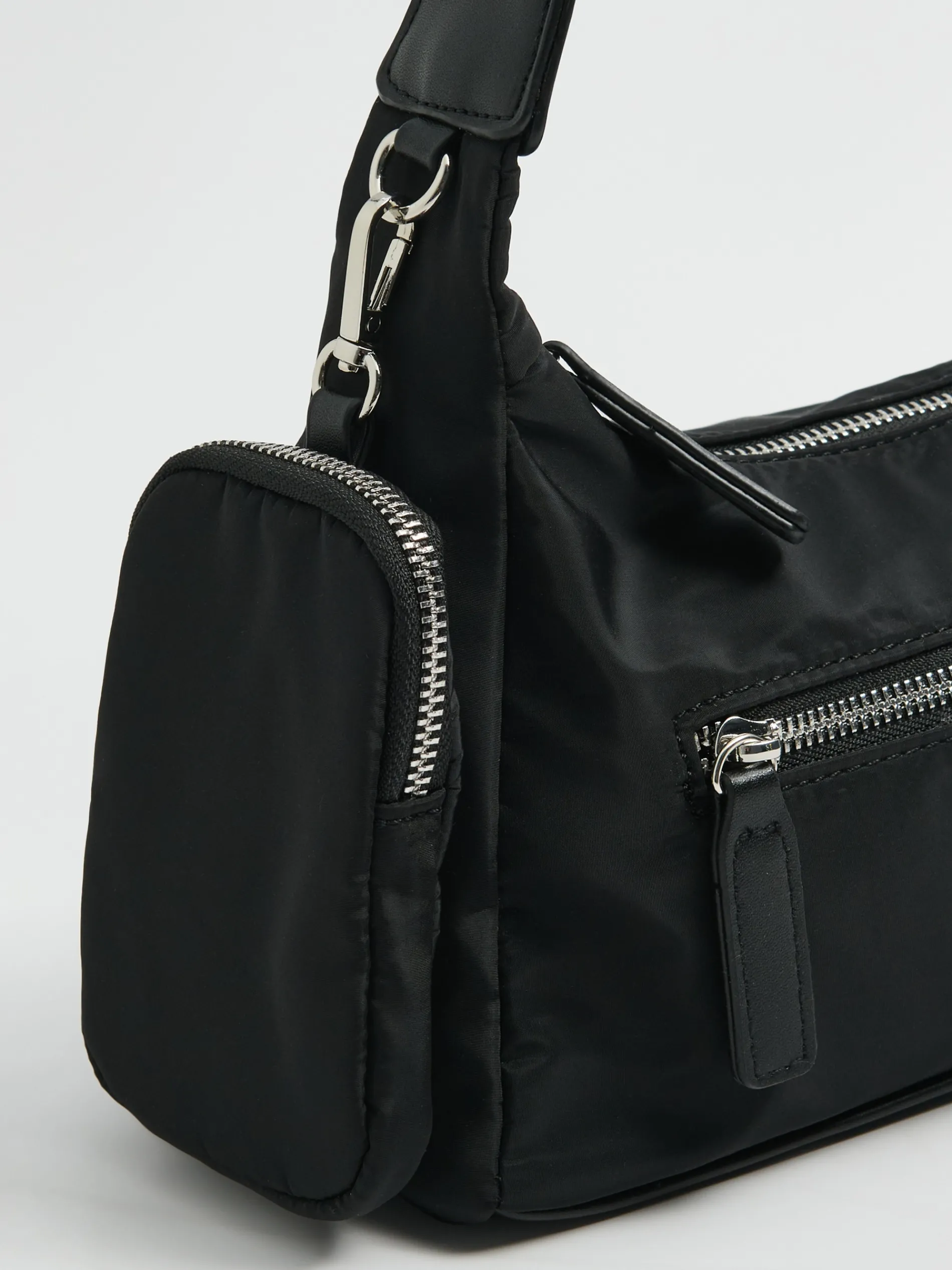 Cropp Torby, Plecaki*Czarna torebka z organizerem