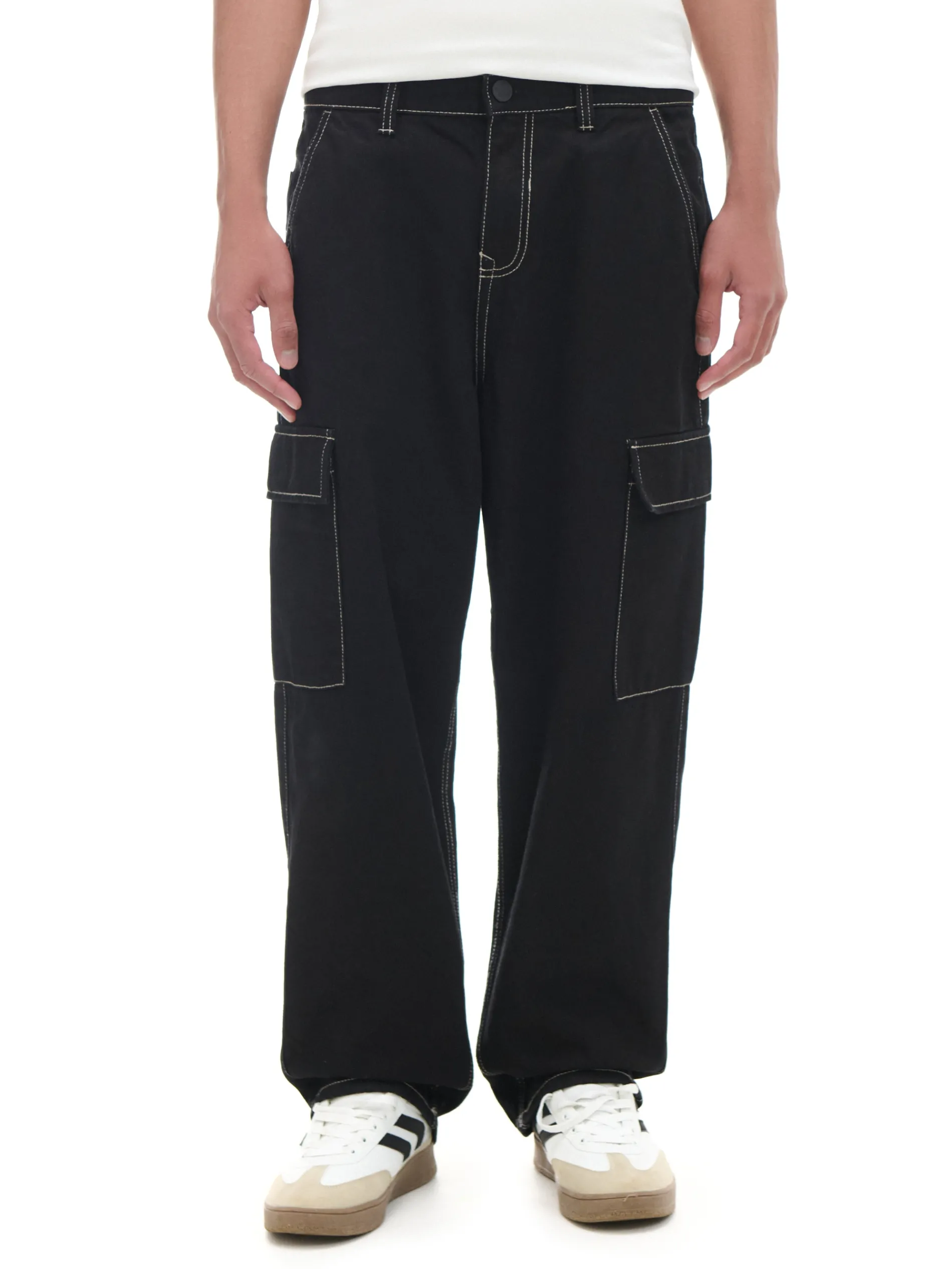 Cropp Jeansy|Baggy*Czarne jeansy baggy z kieszeniami cargo