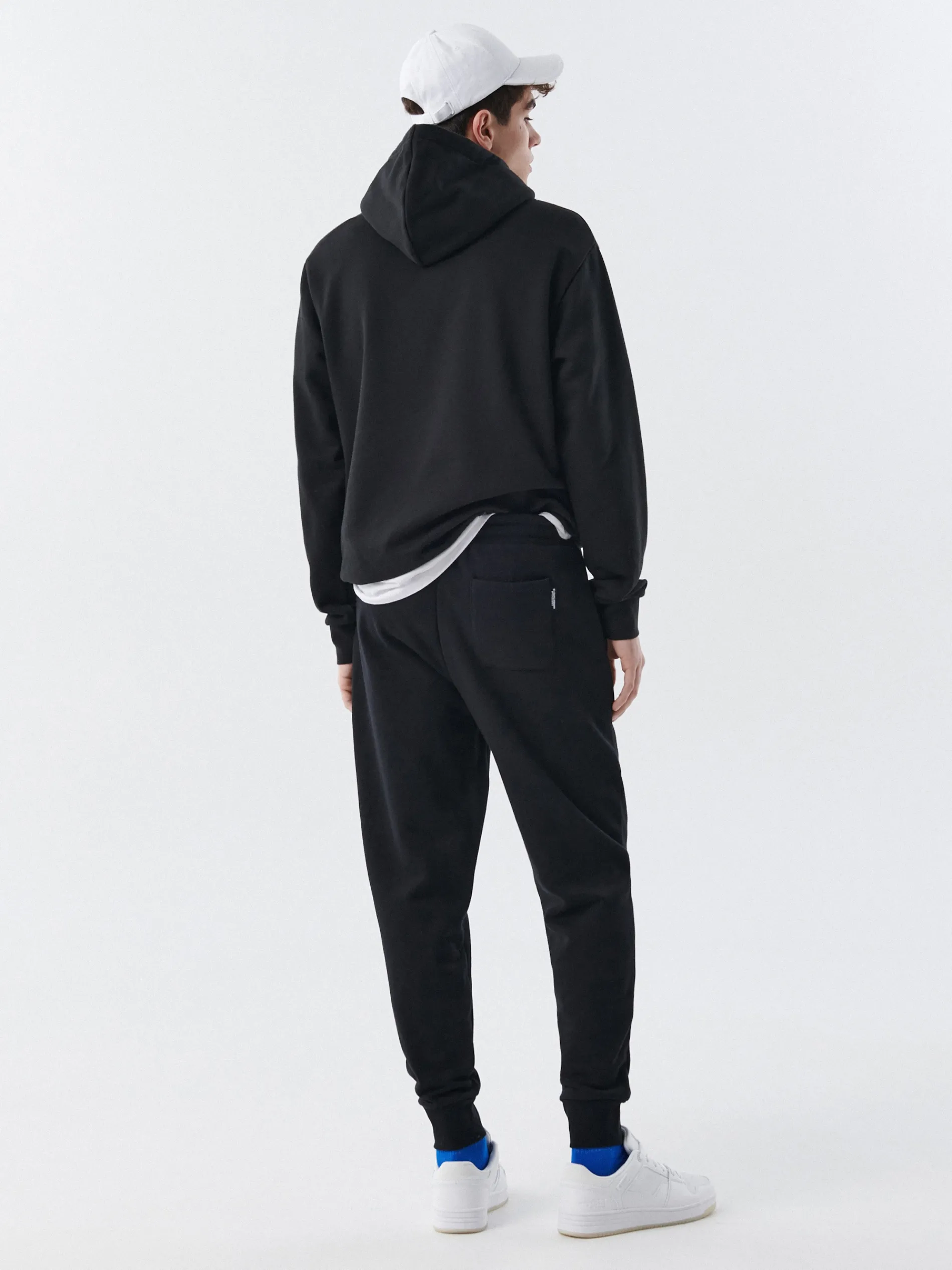 Cropp Spodnie*Czarne joggery basic