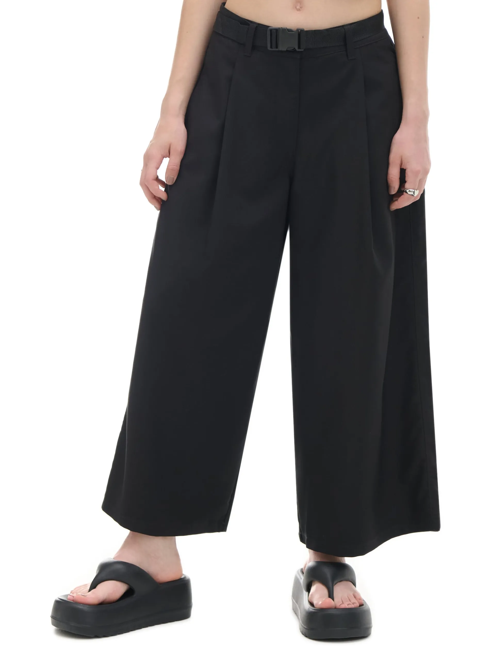 Cropp Spodnie*Czarne spodnie kuloty z wiskozą