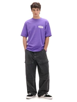 Cropp Koszulki*Fioletowa koszulka z nadrukiem Beetlejuice