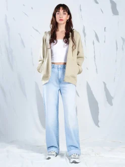 Cropp Jeansy*Jasne jeansy straight z efektem sprania