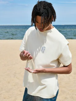 Cropp Koszulki*Kremowa koszulka z naszywką