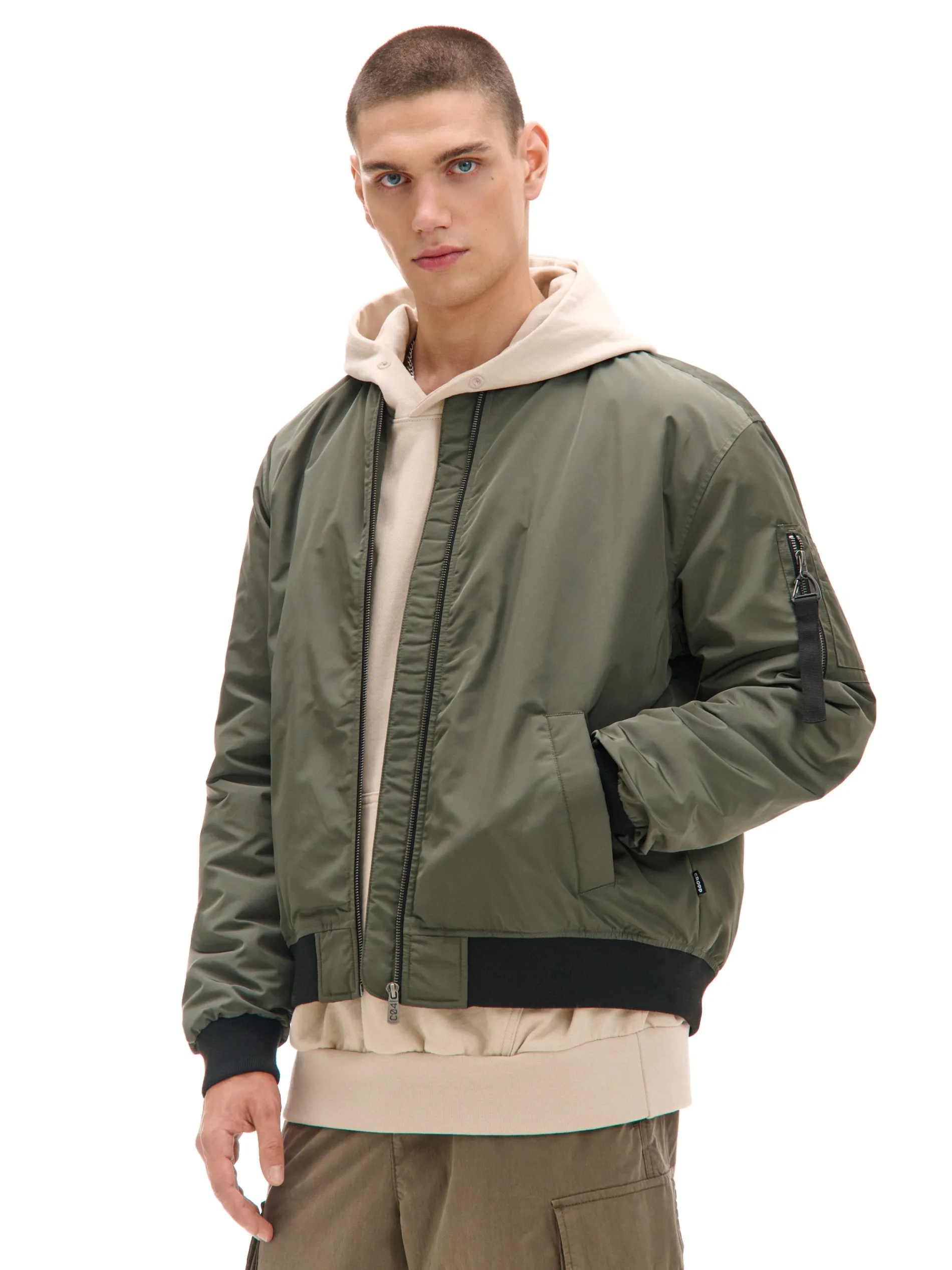 Cropp Kurtki, Płaszcze*Kurtka bomberka z kieszenią na rękawie