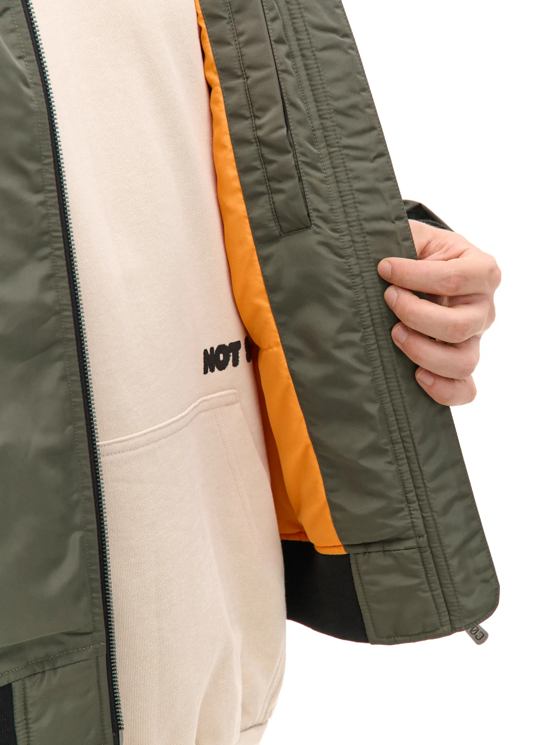 Cropp Kurtki, Płaszcze*Kurtka bomberka z kieszenią na rękawie