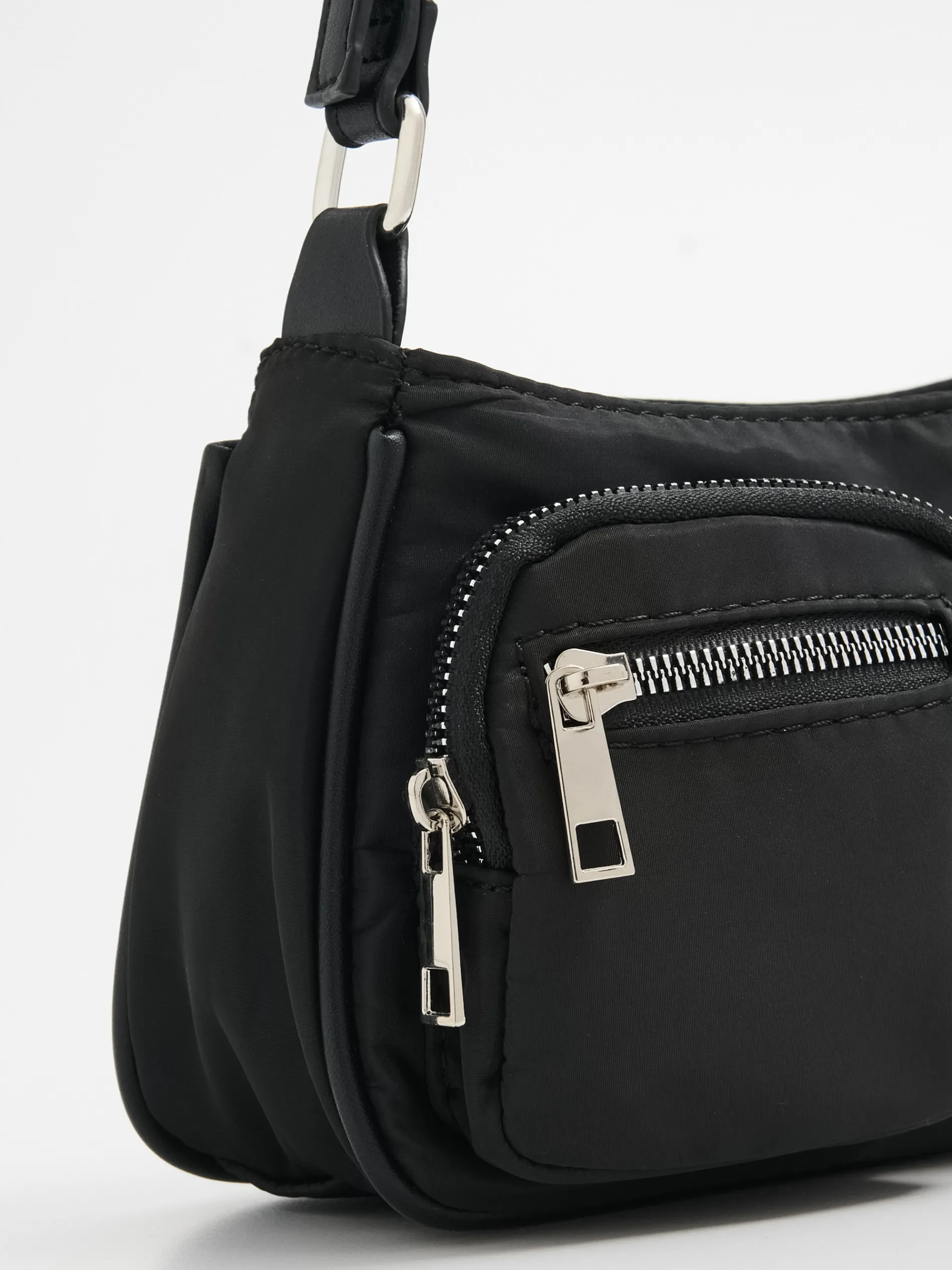 Cropp Torby, Plecaki*Mała czarna torebka crossbody