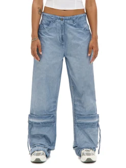 Cropp Spodnie*Niebieskie spodnie z kieszeniami cargo