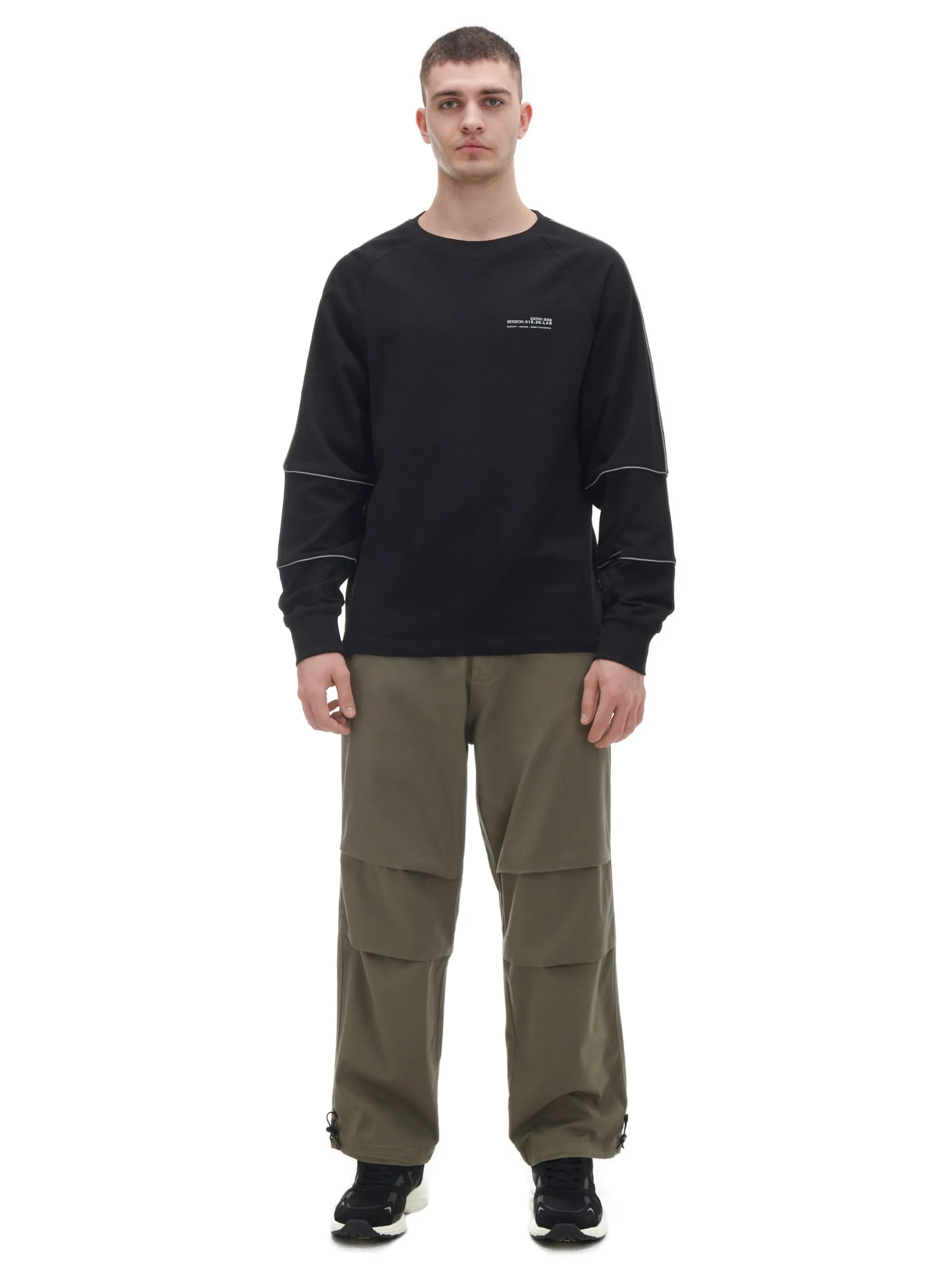 Cropp Spodnie*Oliwkowe spodnie parachute z paskiem