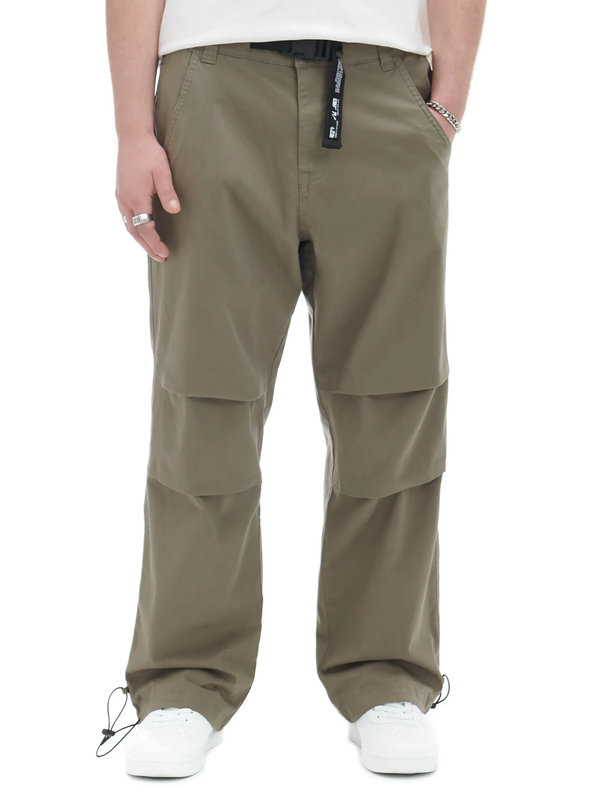 Cropp Spodnie*Oliwkowe spodnie parachute z paskiem