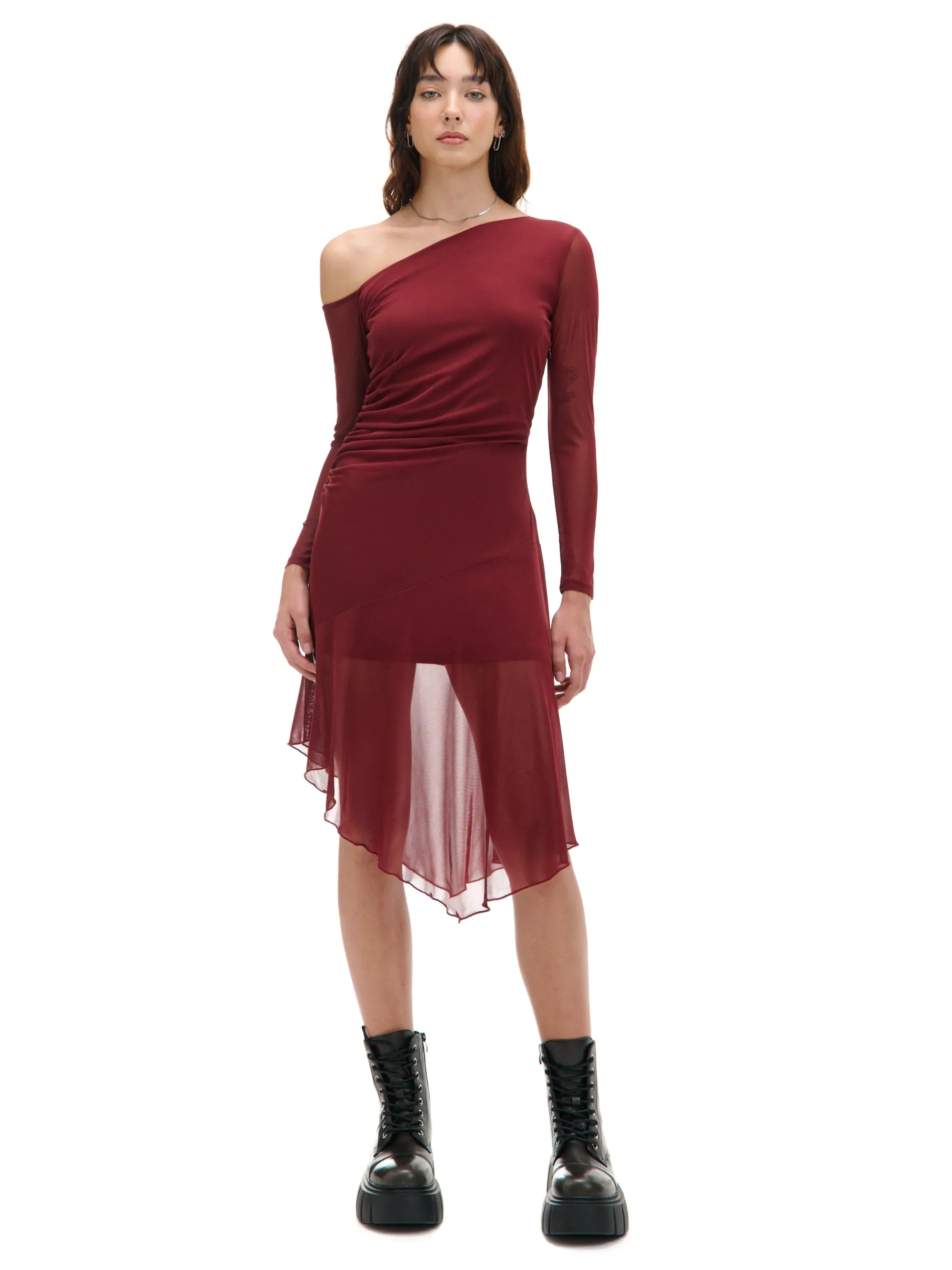 Cropp Sukienki, Kombinezony*Sukienka midi z odkrytym ramieniem