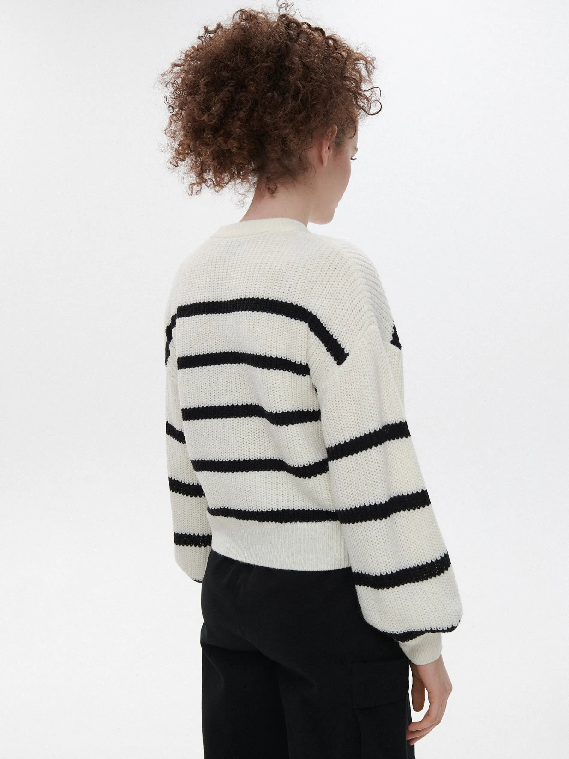 Cropp Swetry*Sweter w czarne paski