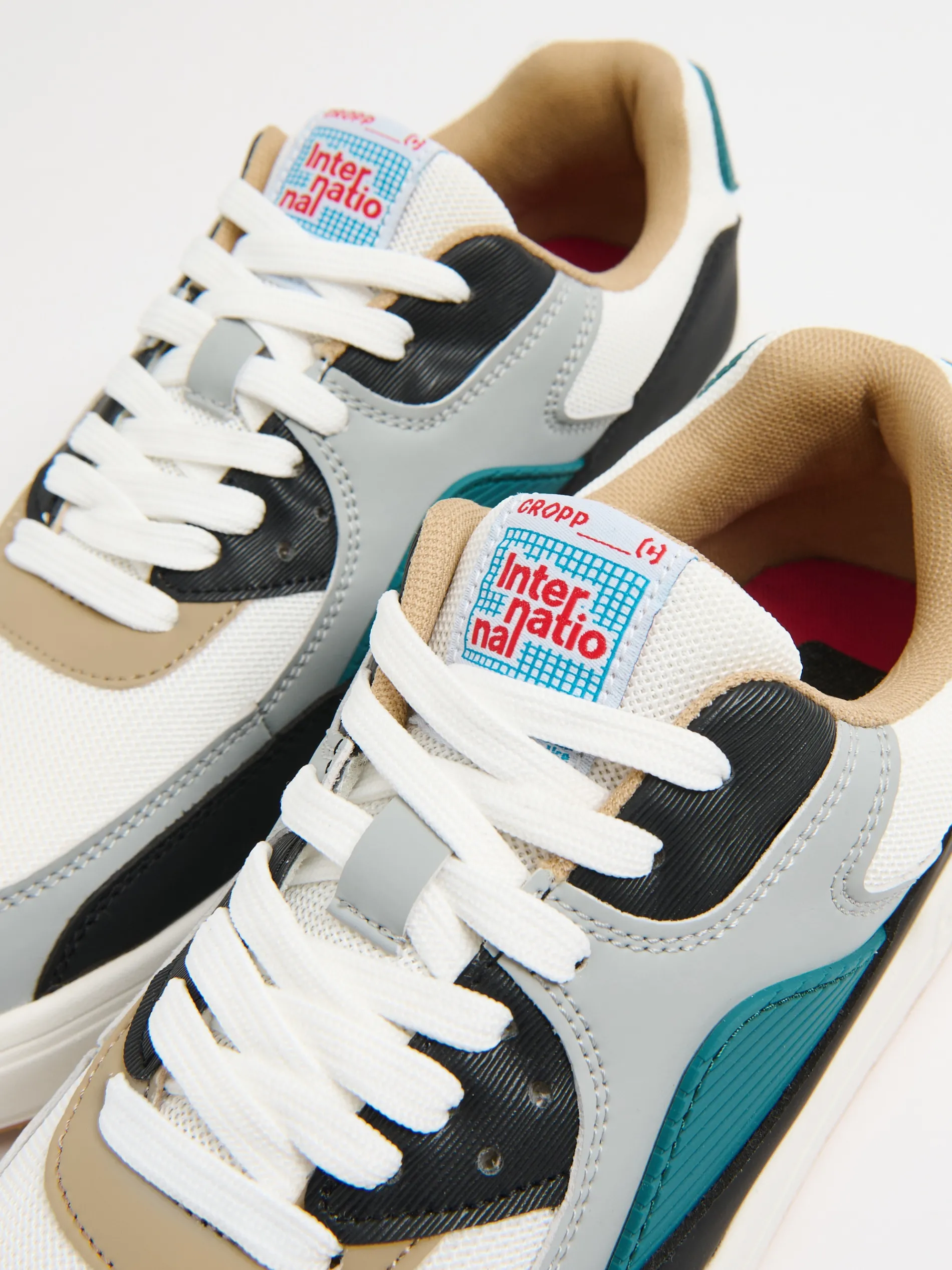 Cropp Sneakersy*Wielokolorowe sneakersy